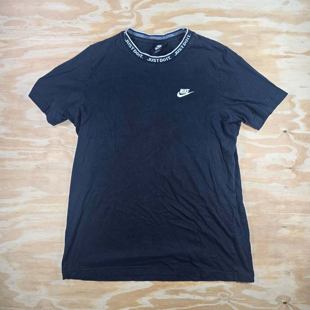 Nike Just Do It Script Neck T-Shirt Black Large